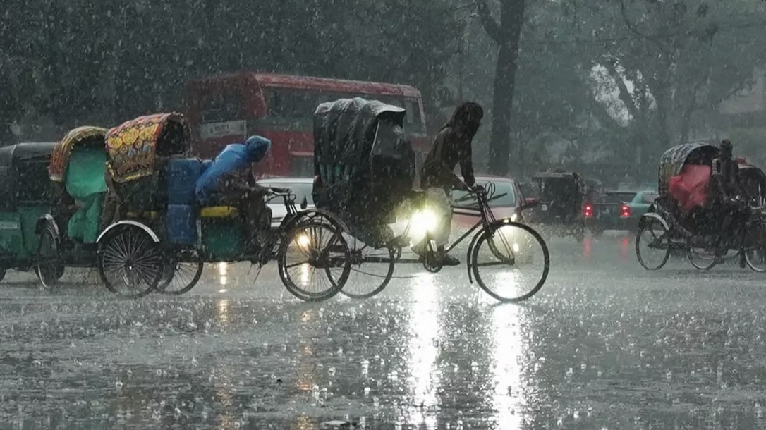 রংপুরসহ তিন বিভাগে অতিভারি বৃষ্টির পূর্বাভাস